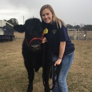 Meet your Posher, Nia